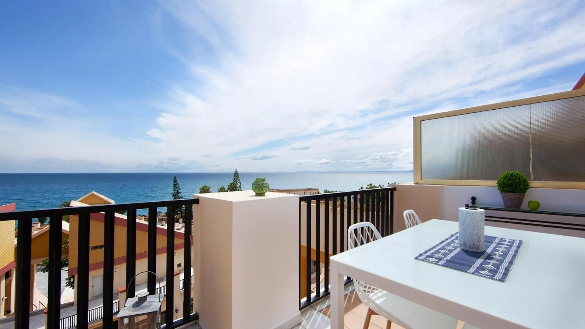 Pretty Villa With Balcony Marbella Apartment