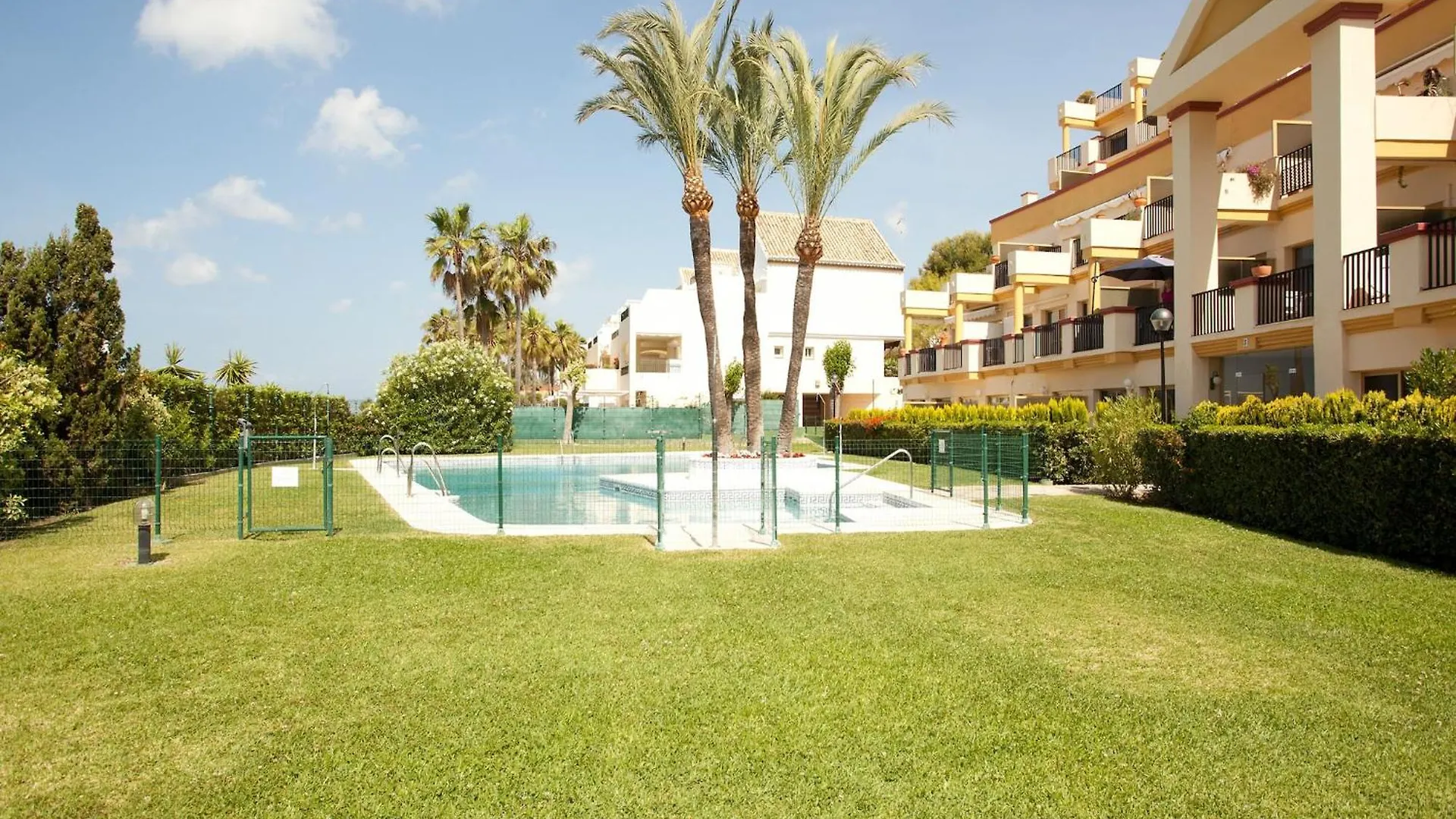 Pretty Villa With Balcony Marbella Spain